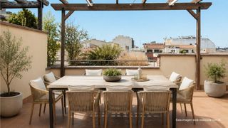 Dúplex  Calle vidal. Ático dúplex con gran terraza, piscina comunitaria y múltiples e