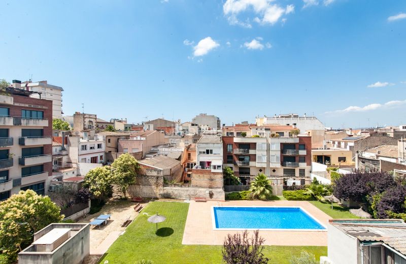 Foto 11656738-3c2d-44bc-a2f7-81d18d475f52. Dúplex amb calefacció aparcament piscina a Sant Julià Vilafranca del Penedès