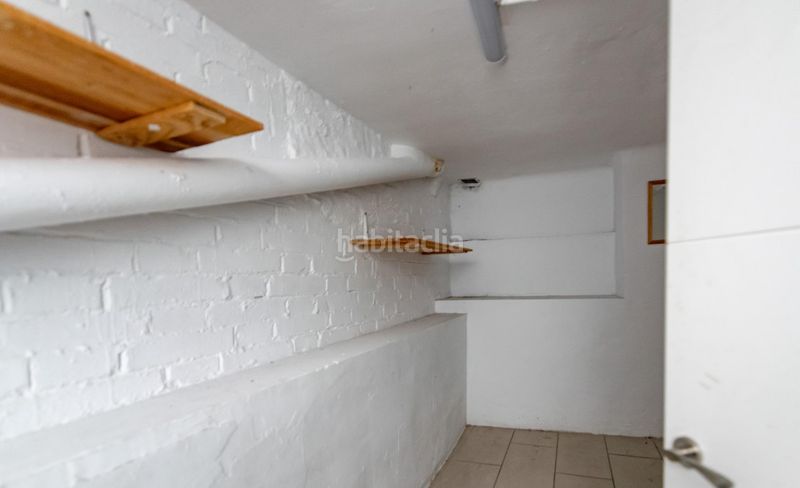 Foto d3d09aa4-7427-4ce1-bec3-1e41e5507718. Local comercial a Carmel Barcelona