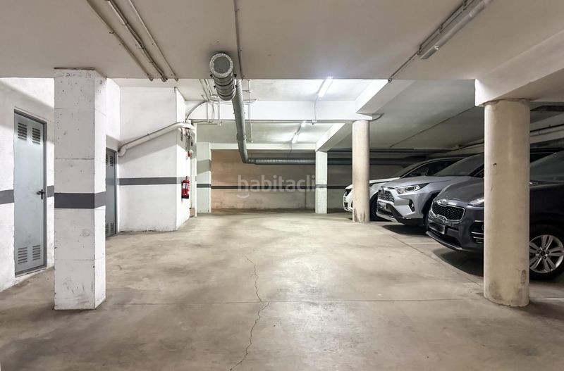 Foto c57888a8-6674-4484-992e-b89fe40be4de. Appartamento con parcheggio in Roca del Vallès (La)
