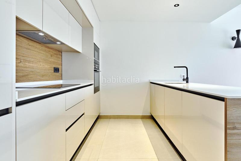 Foto 7f7d70f8-e88c-40c1-8cbc-f9fada1d3d5b. Àtic amb calefacció aparcament piscina a La Veleta Torrevieja