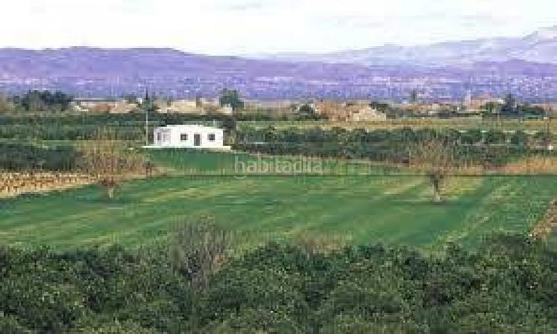 Foto 3698966c-50f6-4f89-8dd0-8455eebd65e1. Chalet villa adosada de 3 dormitorios en Daya Nueva