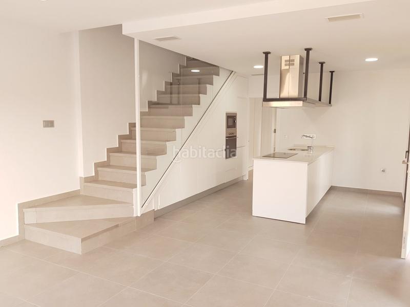 Foto f535efd0-ba4c-4995-9e62-490e8e91c245. Chalet villa adosada de 3 dormitorios en Daya Nueva