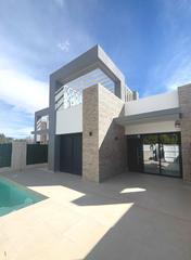 Chalet  Calle juan carlos ferrero. Villa de 3 dormitorios en san fulgencio