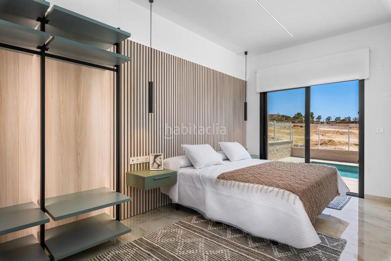 Foto 3ccc4683-cddf-4339-af36-35bd0b9c20f4. Chalet  independiente en la finca golf en Algorfa