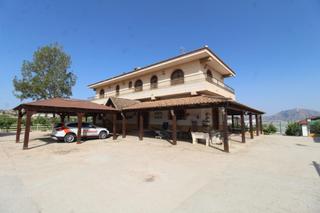 Chalet  Carretera a torrevieja. Finca con explotación agrícola
