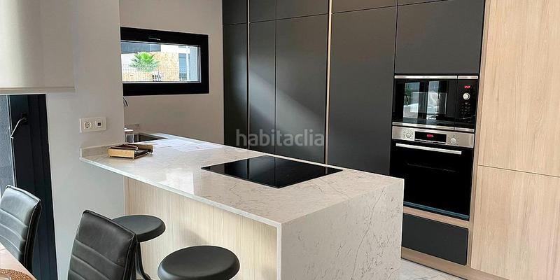 Foto e7b47f46-fc88-41d9-8e08-bd483823a883. Apartament amb calefacció aparcament piscina a Puerto Deportivo Guardamar del Segura