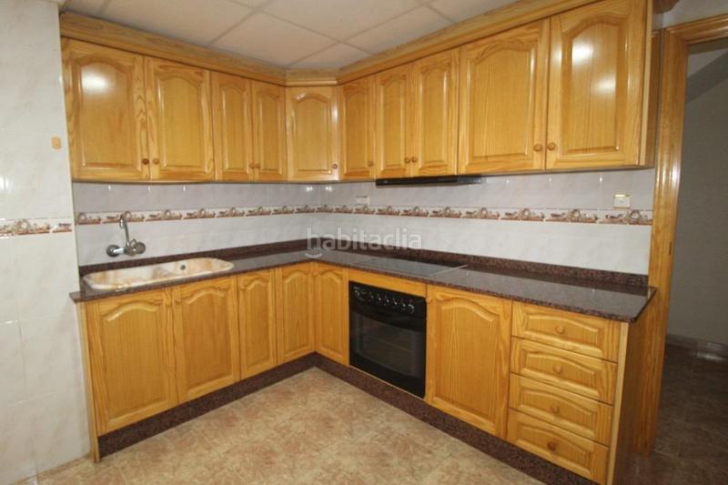 Foto 00a70045-60c6-4c76-a849-240b03c6ef00. Chalet with parking in Zona los Frutales Torrevieja