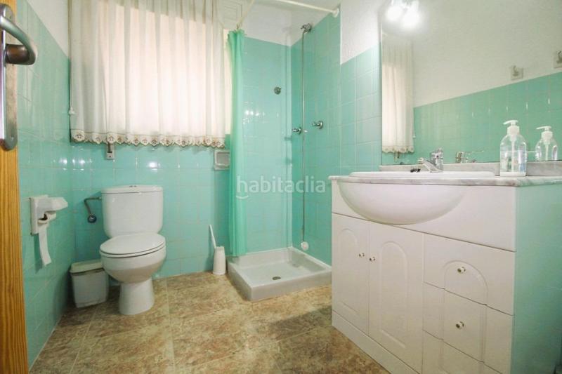 Foto 3c5abacb-07a4-4de0-ad45-887d542a0369. Chalet with parking in Zona los Frutales Torrevieja