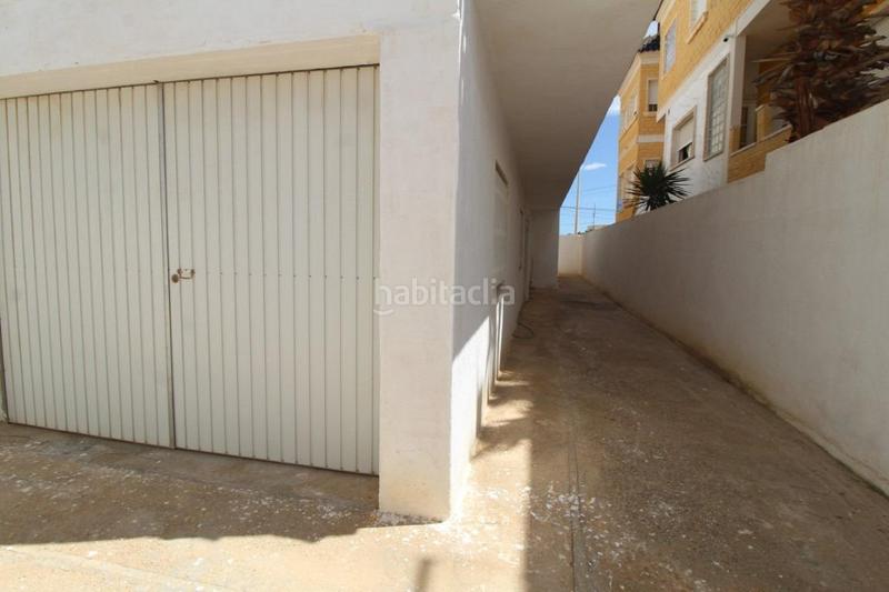 Foto 61074416-c5eb-4c9a-9df6-d671c9d6d156. Chalet with parking in Zona los Frutales Torrevieja