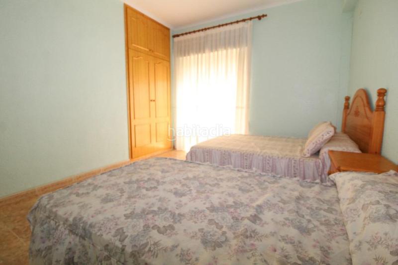 Foto be82764e-17f7-4668-95c3-472d08956041. Chalet with parking in Zona los Frutales Torrevieja