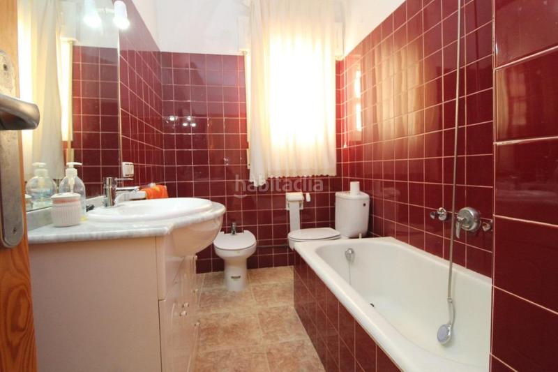 Foto cc0de50e-b891-43df-8df4-571c4cb16b26. Chalet with parking in Zona los Frutales Torrevieja