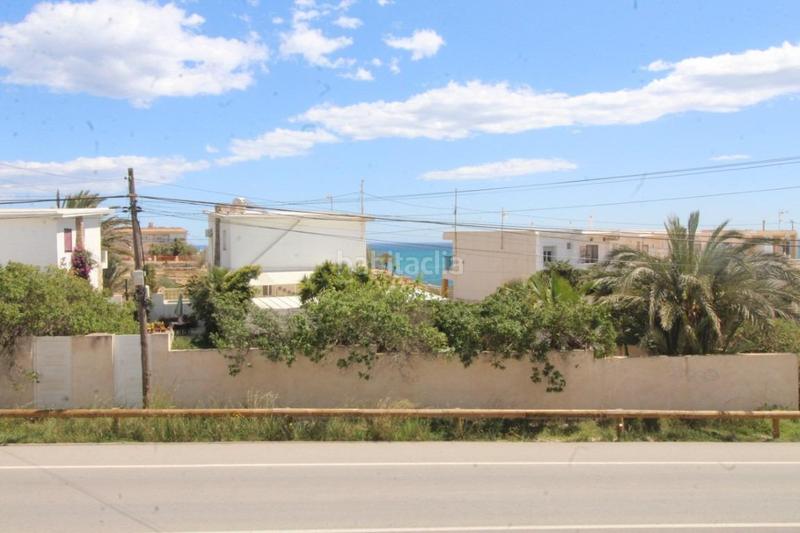 Foto ecb6358f-1079-4472-97fd-bdc5f282b942. Chalet with parking in Zona los Frutales Torrevieja