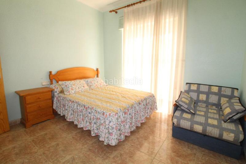 Foto ee9c2197-cae9-4746-b723-c32c7bb0f487. Chalet with parking in Zona los Frutales Torrevieja