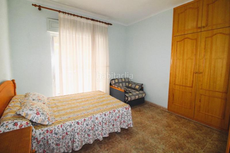 Foto efa3abd3-e37f-47d6-b5ca-cec943c912bb. Chalet with parking in Zona los Frutales Torrevieja