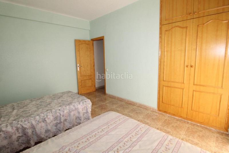 Foto f4afc89f-3b1e-47ea-bb0b-1b59b2b6ec89. Chalet with parking in Zona los Frutales Torrevieja