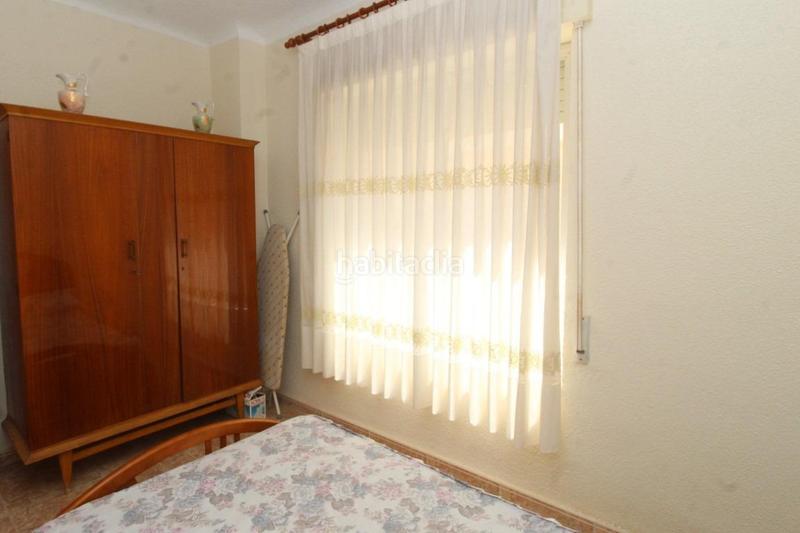 Foto f644ef94-46c7-4074-87ae-ab372a783f8e. Chalet with parking in Zona los Frutales Torrevieja