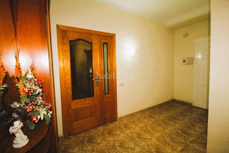 Foto f7fe370d-a2c6-4e38-ba86-4a2c16978181. Chalet with parking in Zona los Frutales Torrevieja