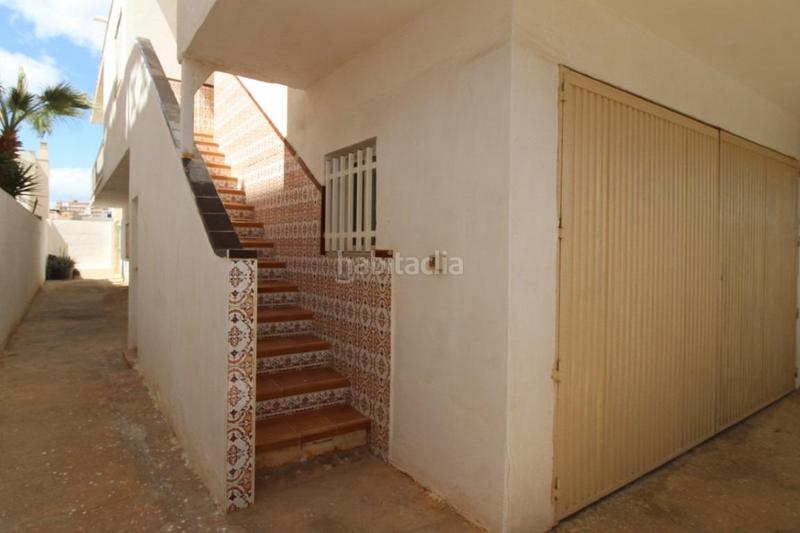 Foto ff50238c-61a8-4cf5-803c-012665e7ec51. Chalet with parking in Zona los Frutales Torrevieja