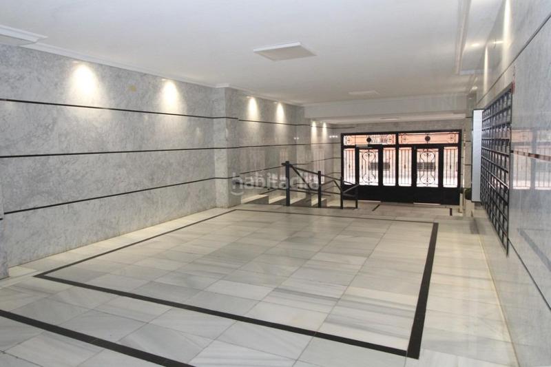 Foto 250d6555-a8c6-4f1b-83ee-015dbfc18922. Local comercial a El Acequión Torrevieja