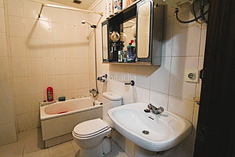 Foto ca7a5379-ebdf-46b1-ae5c-56f1538dcd45. Local comercial a El Acequión Torrevieja