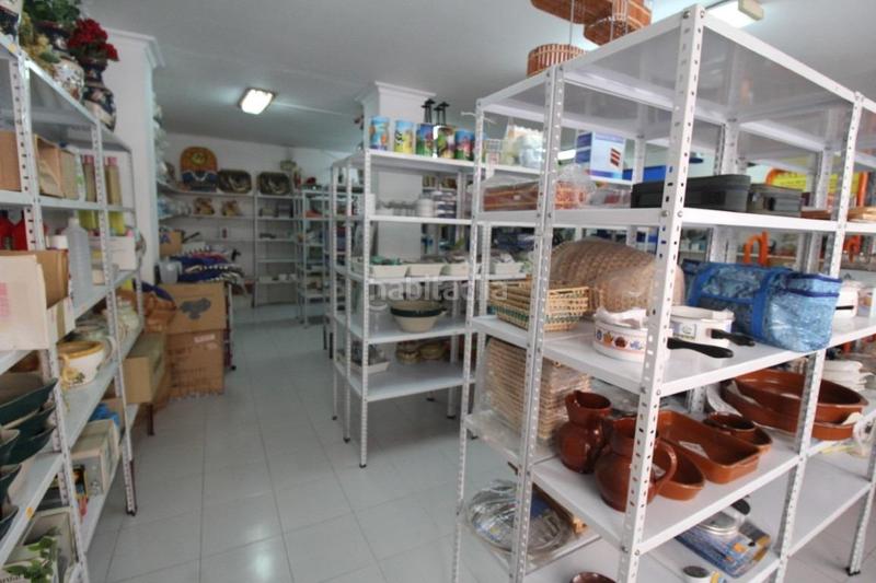 Foto f3c66a32-40d9-40b1-8629-e95af2437eda. Local comercial a El Acequión Torrevieja