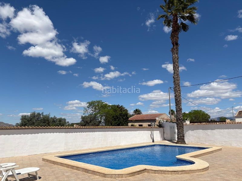 Foto 9548fa4e-7719-4ae0-ad24-5fd51771ea3a. Xalet amb aparcament piscina a Catral