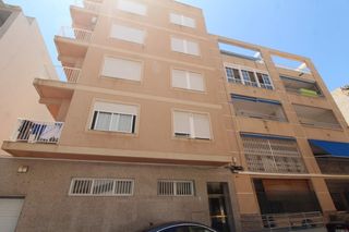 Apartament  Calle pedro lorca. Apartamento de 3 dormitorios a pie de playa del cura