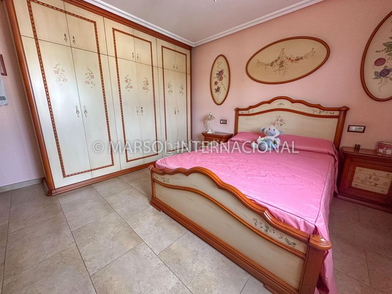 Foto cacebbbb-bb90-4533-99ff-b4d20f687be4. Xalet amb aparcament a Redován
