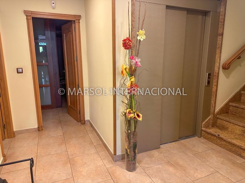 Foto cf8c51cd-f15b-4778-a798-db38e41490be. Xalet amb aparcament a Redován