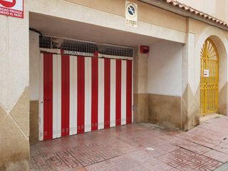 Aparcament cotxe a Calle Calle Valencia