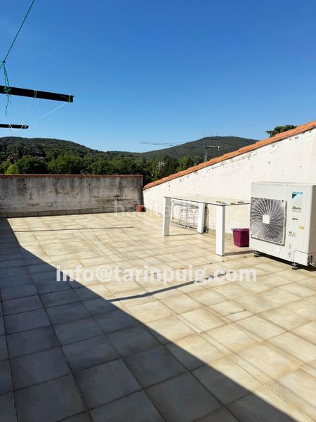 Foto 068cdee5-d8ce-4390-877f-a56430e60c37. Pis a camí ral 1 a Begues