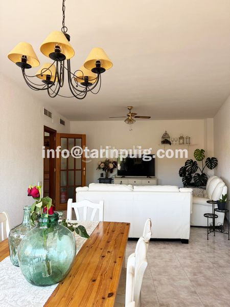 Foto 17b3cdc0-f4c9-4095-9b73-f529969147e1. Pis a camí ral 1 a Begues