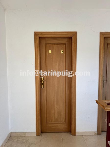 Foto ebb8400d-97a5-4a85-a79b-5c34d7431f0a. Pis a camí ral 1 a Begues