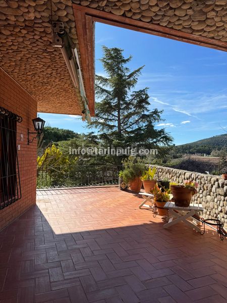 Foto 5573bd8d-2711-4bb7-9b86-19c61be3216f. Casa amb xemeneia calefacció aparcament piscina a Begues