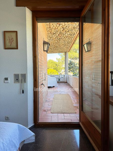 Foto 9561c7d6-3fa0-431f-b04d-ecfe50de038b. Casa amb xemeneia calefacció aparcament piscina a Begues