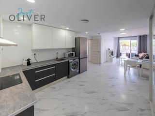 Etagenwohnung in Carrer d'enric morera 4. Apartamento espectacular con vistas al mar