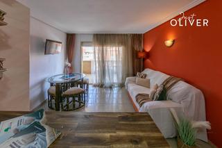 Etagenwohnung in Carrer d'isaac albniz 13. tico dplex con terraza con licencia turstica en la pineda