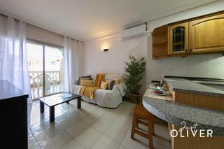 Erdgeschoss in Carrer d'hiplit lzaro 22. Apartamento centrico idealpara familias