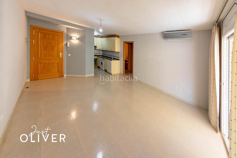 Foto a33f3e33-f05d-40bd-b9e9-f0da1d0575e7. Piccolo appartamento in carrer llobregat 15 in Els Esquirols Cambrils
