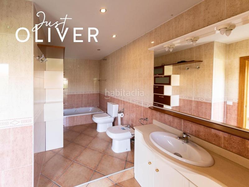 Foto b4c55c59-9f43-474e-be9d-6225e544c506. Casa chalet en la exclusiva zona de vilafortuny en Cambrils