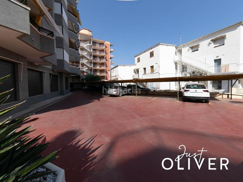 Foto fb98dfe8-cd21-4cb1-9b5a-0ee5066cce90. Piso en carrer d'enrico caruso 4 encantador piso en La Pineda con parking opcional en Vila-seca