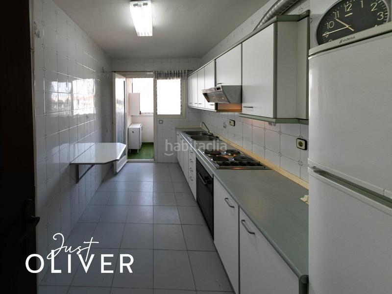 Foto ff355526-e80b-4142-843d-853836697f6f. Piso en carrer d'enrico caruso 4 encantador piso en La Pineda con parking opcional en Vila-seca