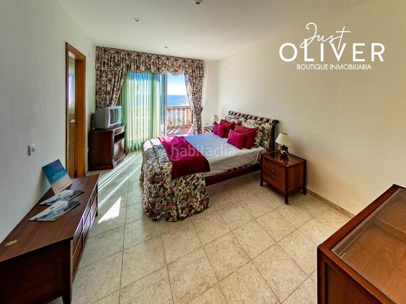 Foto 07c546dc-00ed-4532-afc5-f704f2093d92. Casa bifamiliare in pla de maset - cap de Salou Salou