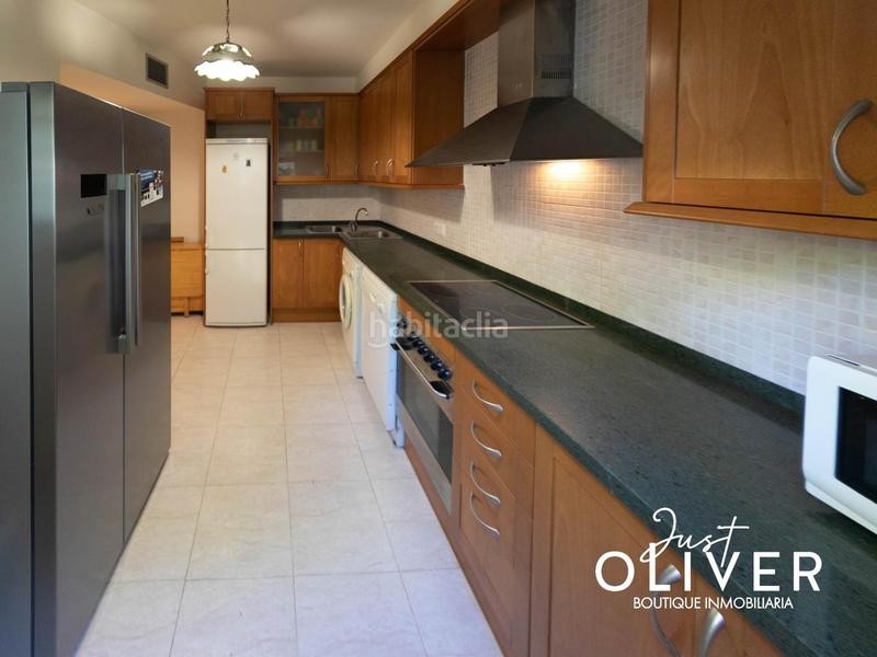 Foto 597f6431-bce9-43c0-8b6a-ca89405d99d4. Casa bifamiliare in pla de maset - cap de Salou Salou