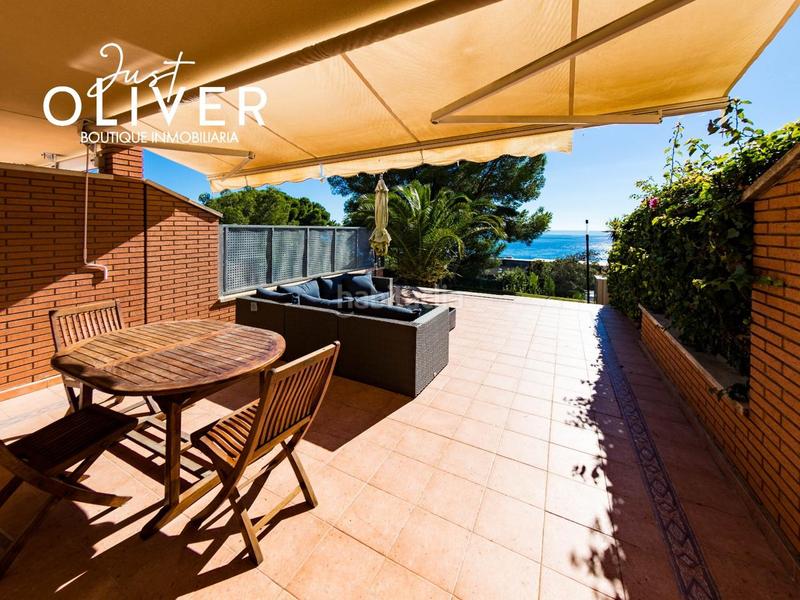 Foto 5e9ba238-2496-41cc-9ee5-7f23f5f32055. Casa bifamiliare in pla de maset - cap de Salou Salou