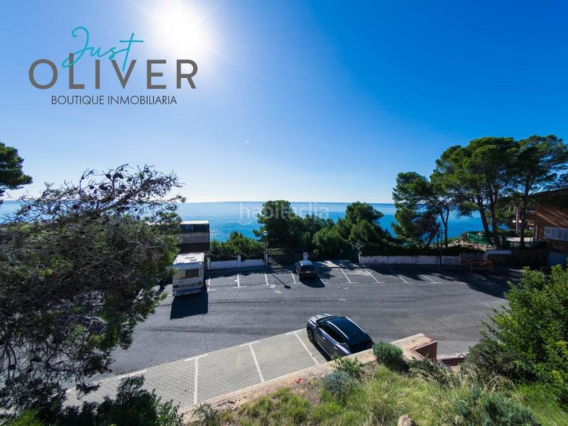 Foto 6016f1d4-fe61-4fb7-9530-db479136dce1. Casa bifamiliare in pla de maset - cap de Salou Salou