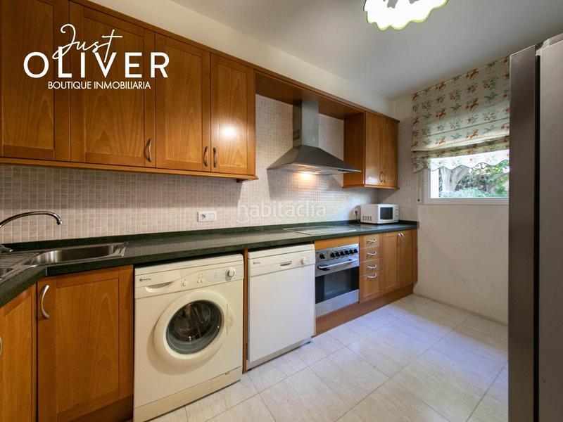 Foto c674825a-3fae-48ae-a9aa-8f07f1b16b8e. Casa bifamiliare in pla de maset - cap de Salou Salou