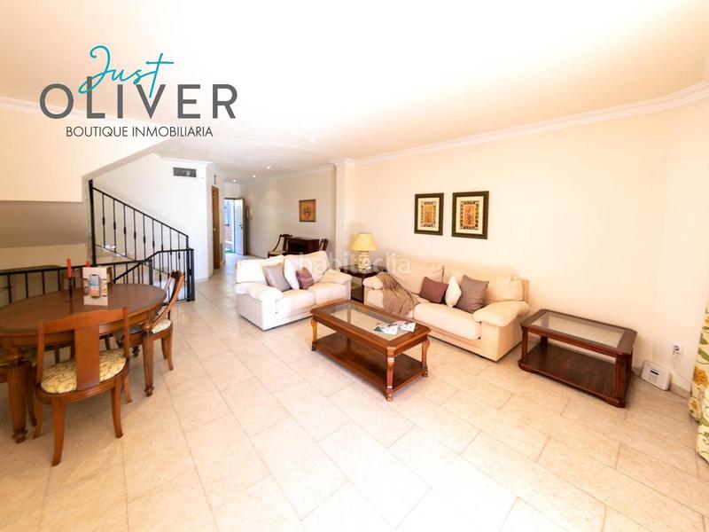 Foto cde728bf-27c1-4ea2-9d23-3837bcd4a845. Casa bifamiliare in pla de maset - cap de Salou Salou