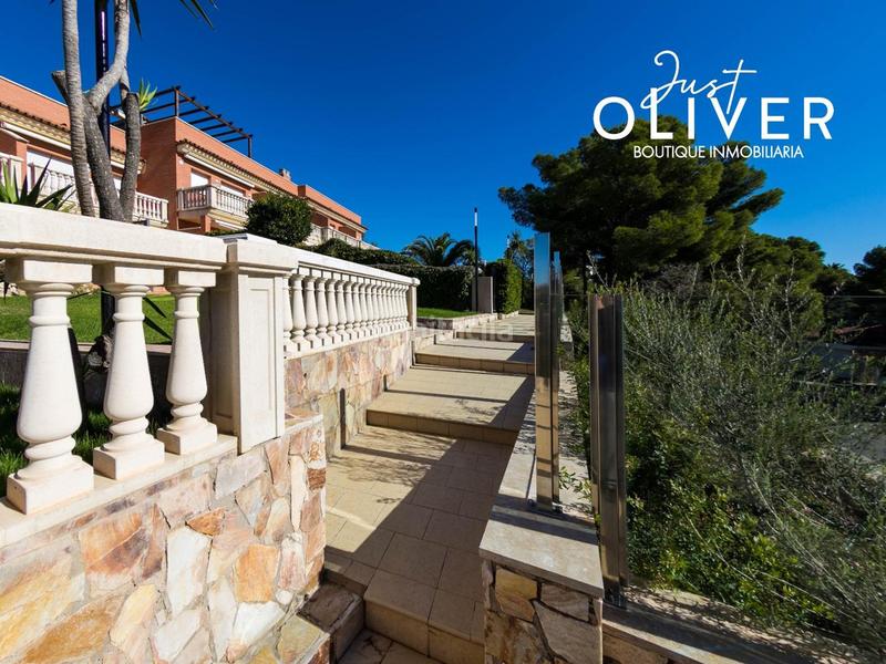 Foto d840a3b7-8849-48ad-bed1-e4560f85d585. Casa bifamiliare in pla de maset - cap de Salou Salou